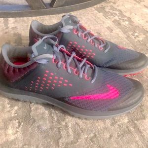Brand new! Nike running shoes